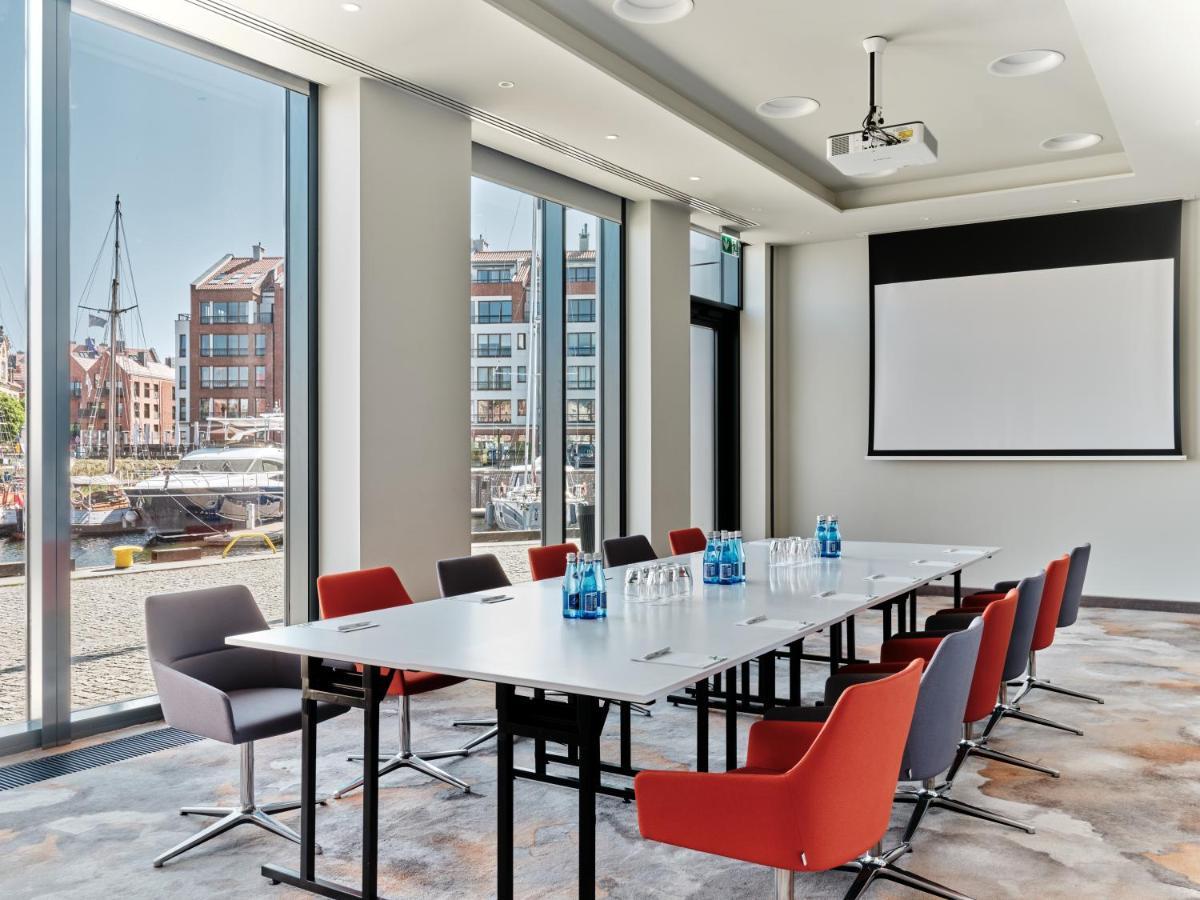 - Centre By Ihg Готель 4*