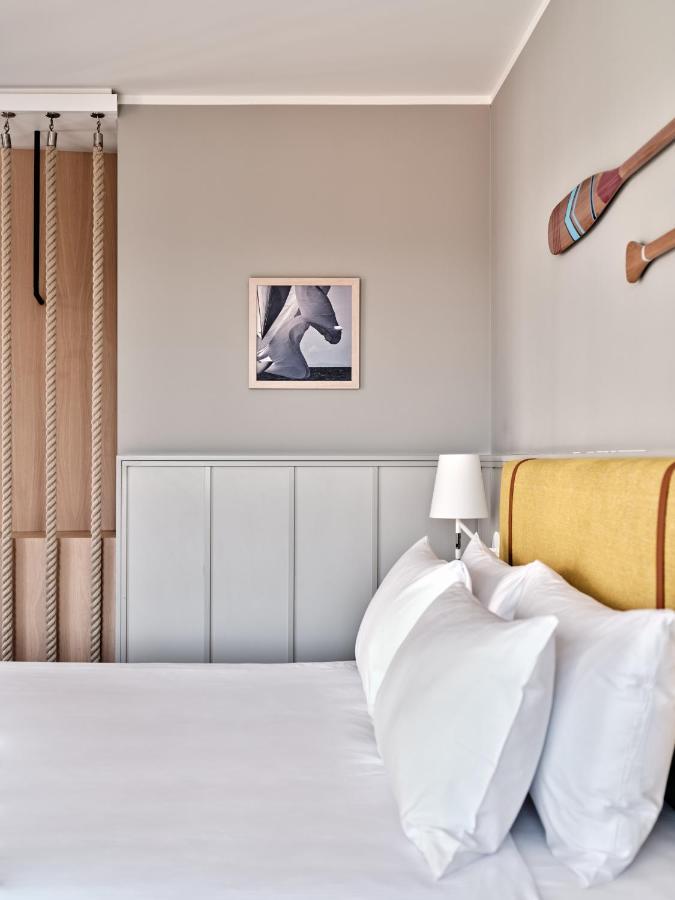 - Centre By Ihg Hotel 4*
