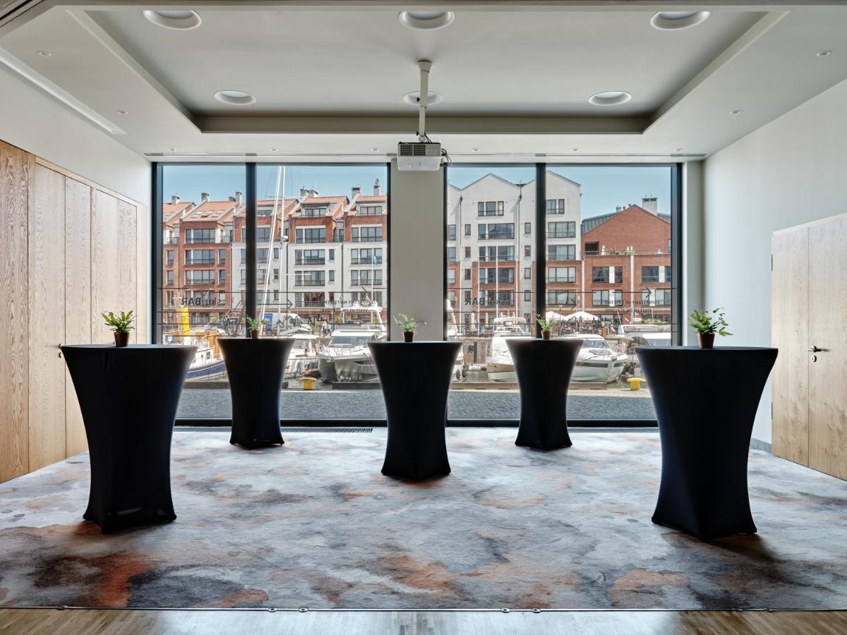 - Centre By Ihg Готель 4*